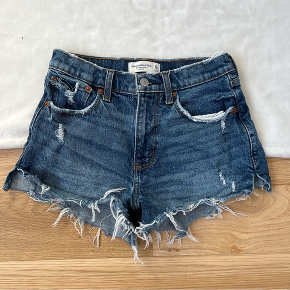Abercrombie & Fitch Pants - Abercrombie & Fitch The Mom Short Mid Rise Denim Jean Shorts Curve Love 24 / 00
